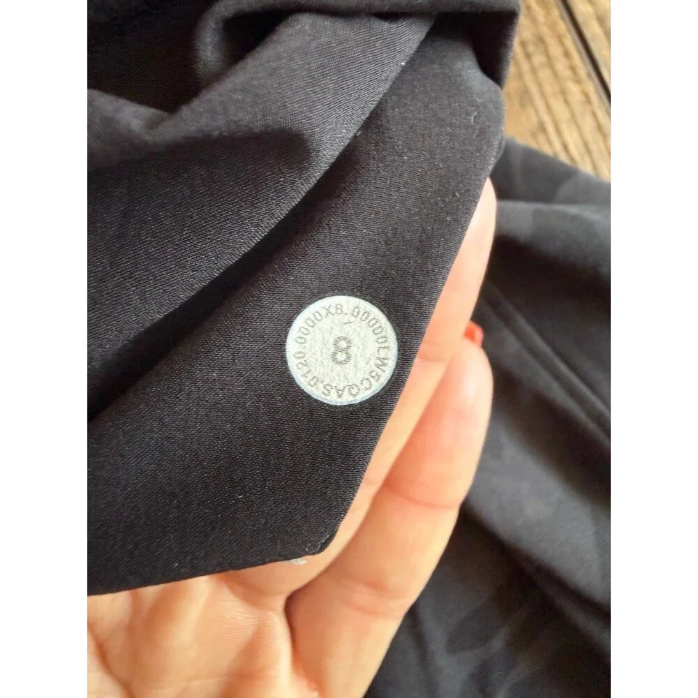Lululemon On The Fly Luxtreme 28” Jogger Sz. 8 Camo Deep Coal